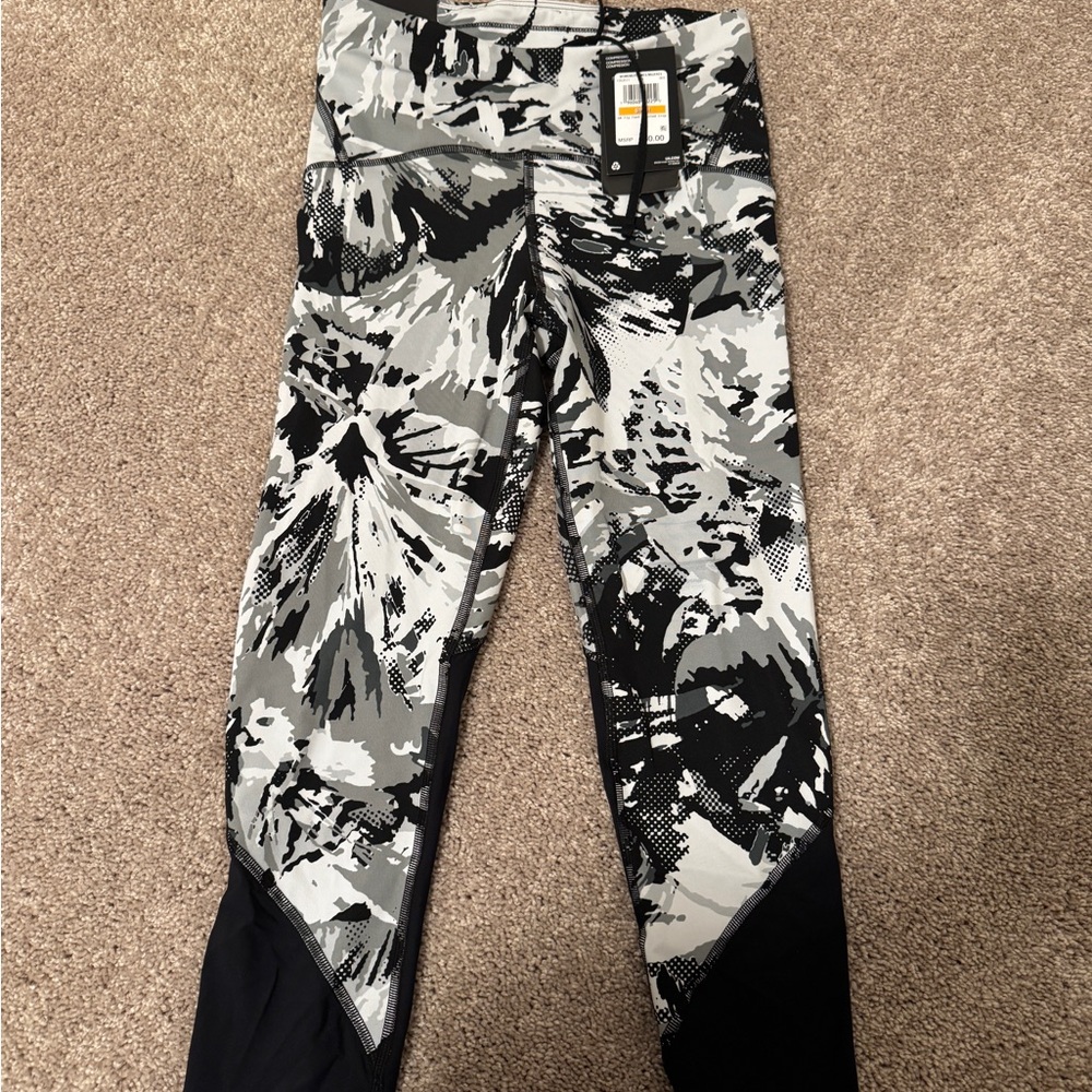 Under Armor Compression Leggings